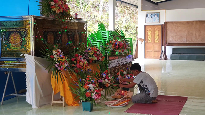 ต้นทุเรียนทับเด็กตาย ต้นทุเรียนทับเด็กตาย