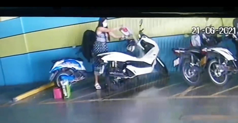 เผารถแฟนเก่า เผารถแฟนเก่า