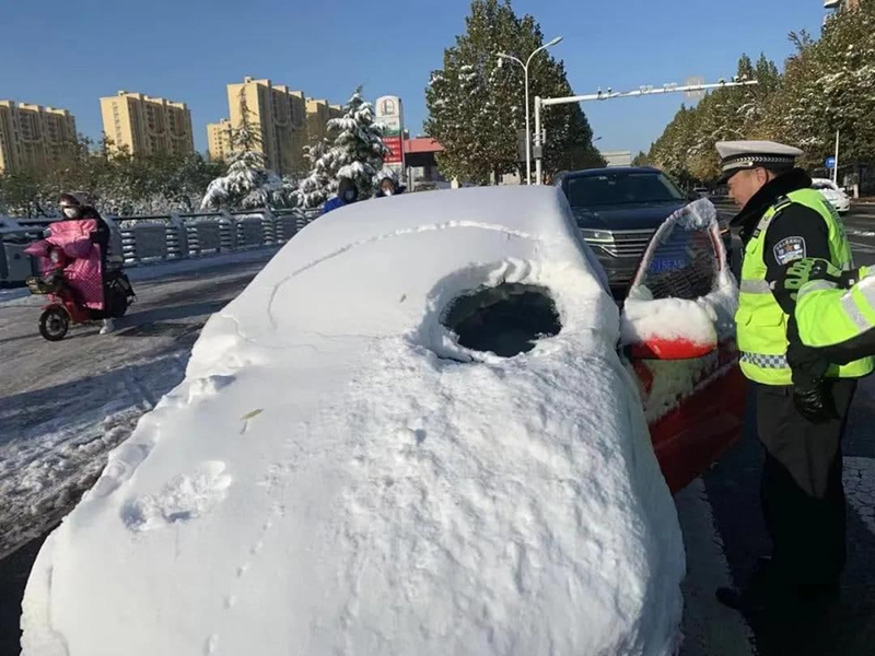 หิมะตก หิมะตก