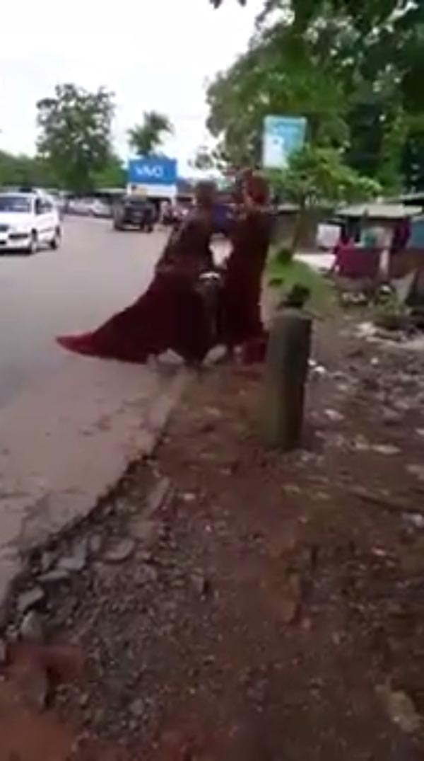 พระตีกัน พระตีกัน