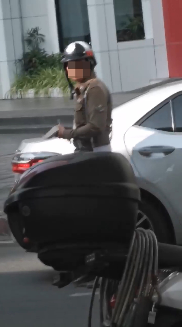 ตำรวจรับส่วย ตำรวจรับส่วย