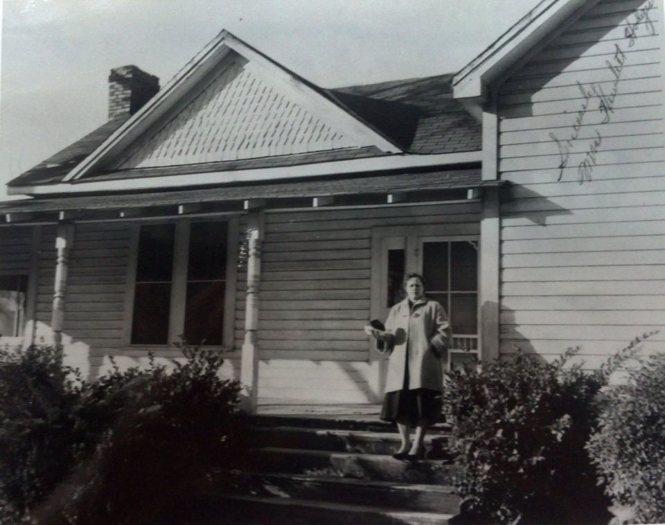 แอน ฮอดจ์ส (Ann Hodges)