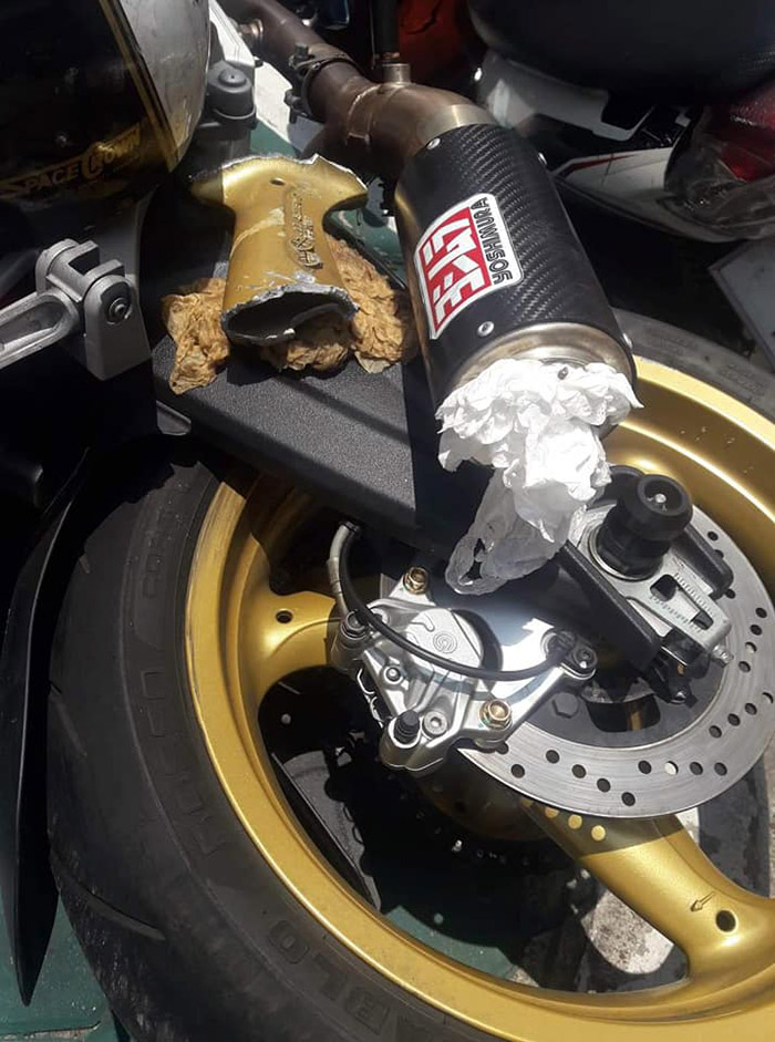 ขโมยรถในโรงพัก ขโมยรถในโรงพัก