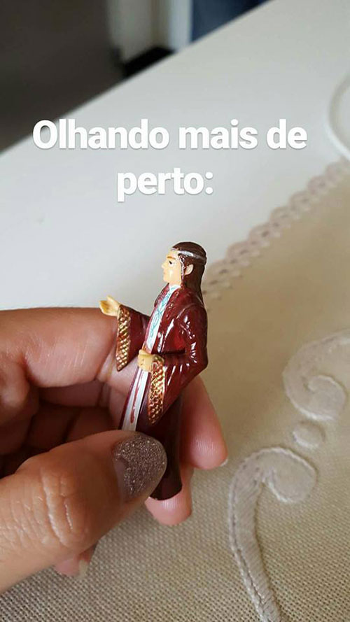 รูปปั้นเอลรอนด์ รูปปั้นเอลรอนด์