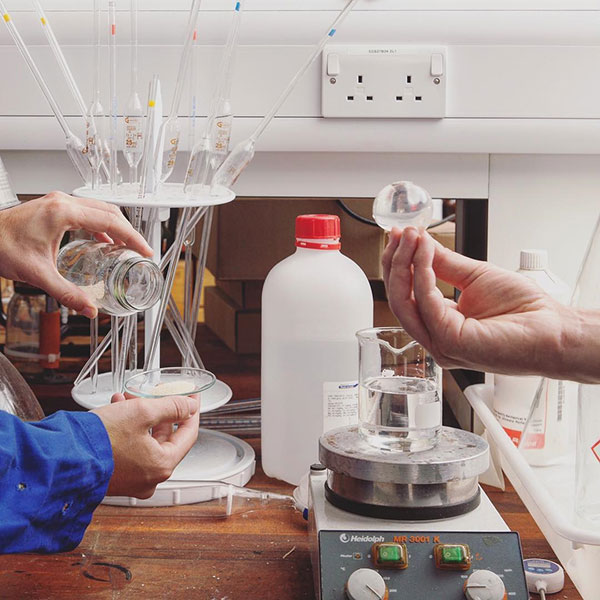 หยดน้ำกินได้ เปลี่ยนมิติใหม่ของการดื่มน้ำ หยดน้ำกินได้ เปลี่ยนมิติใหม่ของการดื่มน้ำ