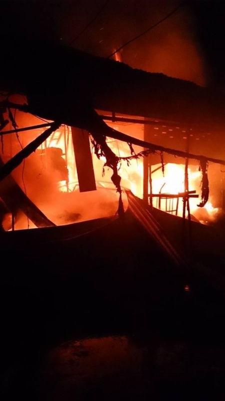 ไฟไหม้ตลาดเบญจวรรณ โรงเกลือ ไฟไหม้ตลาดเบญจวรรณ โรงเกลือ