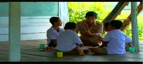 ครูสามารถ พ่อพิมพ์ผู้เสียสละแห่งโรงเรียนเรือนแพ