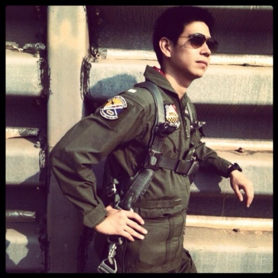 กรี๊ดแตก! เฟซบุ๊กสุดฮอต รวมภาพหนุ่มหล่อในเครื่องแบบ