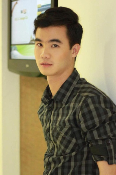 กรี๊ดแตก! เฟซบุ๊กสุดฮอต รวมภาพหนุ่มหล่อในเครื่องแบบ