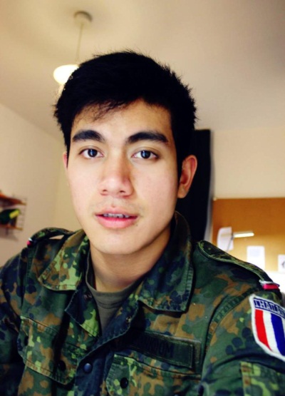 กรี๊ดแตก! เฟซบุ๊กสุดฮอต รวมภาพหนุ่มหล่อในเครื่องแบบ