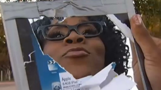 อุทาหรณ์! หญิงมะกันถูกหลอกซื้อไอแพดสุดถูก ก่อนพบเป็นแค่กระจก