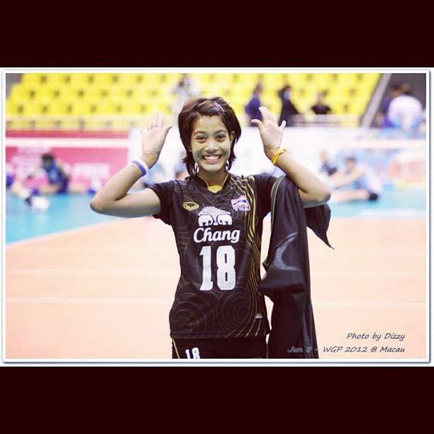 อัจฉราพร คงยศ ประวัตินักวอลเลย์บอล ตำแหน่งบอลหลัก