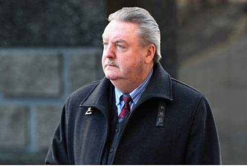 เจมส์ แม็คคอร์มิค นักธุรกิจอังกฤษตุ๋นขายเครื่องตรวจระเบิดปลอมทั่วโลก รวมไทย