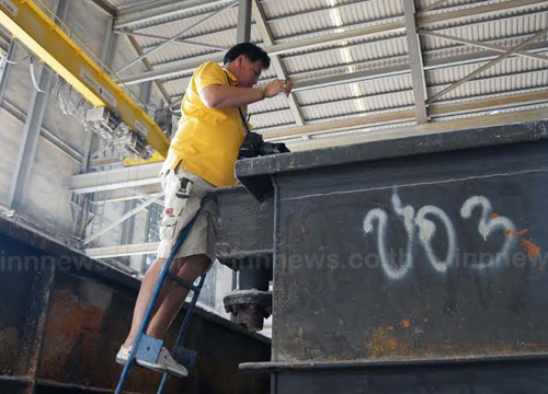 ถังเคมีโรงงานเหล็กเมืองระยองระเบิด คนงานเจ็บ 3 ราย ถังเคมีโรงงานเหล็กเมืองระยองระเบิด คนงานเจ็บ 3 ราย