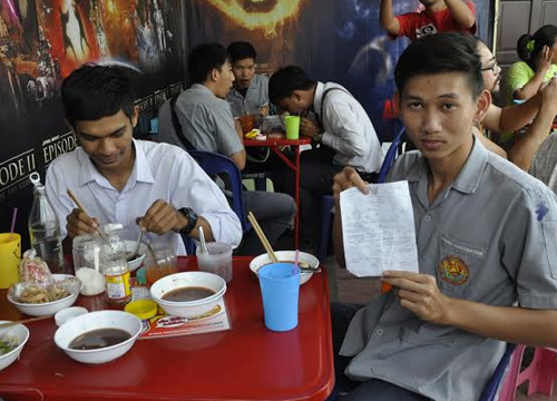 โปรโมชั่นสุดแนว ใบสั่งแลกกินก๋วยเตี๋ยวฟรี โปรโมชั่นสุดแนว ใบสั่งแลกกินก๋วยเตี๋ยวฟรี