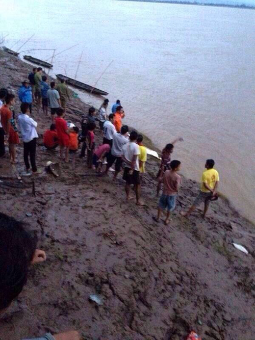 เครื่องบินลาวตกกลางลำน้ำโขง เครื่องบินลาวตกกลางลำน้ำโขง