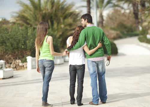 15 คำคมโดน ๆ สำหรับคนกำลังนอกใจและถูกนอกใจ 15 คำคมโดน ๆ สำหรับคนกำลังนอกใจและถูกนอกใจ