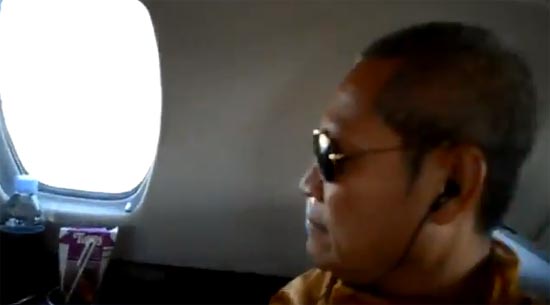 พศ. เตรียมลงดาบ พระนั่งเครื่องบินเจ็ท - หิ้วหลุยส์ - ใส่เรย์แบน