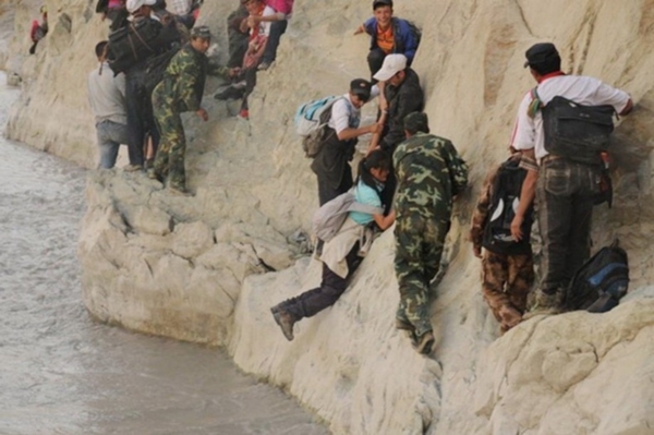 10 เส้นทางไปโรงเรียนที่อันตรายที่สุดในโลก 10 เส้นทางไปโรงเรียนที่อันตรายที่สุดในโลก