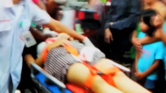 คนร้ายบุกยิงหญิงวัย 34 กลางเซเว่น-เจ็บหนัก คาดปมชู้สาว คนร้ายบุกยิงหญิงวัย 34 กลางเซเว่น-เจ็บหนัก คาดปมชู้สาว