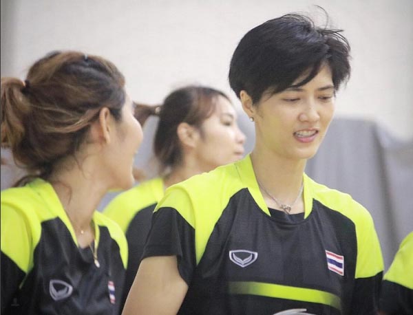 ปลื้มจิตร์ ถินขาว ปลื้มจิตร์ ถินขาว