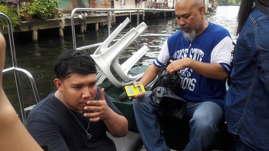 นักข่าวตกน้ำ นักข่าวตกน้ำ