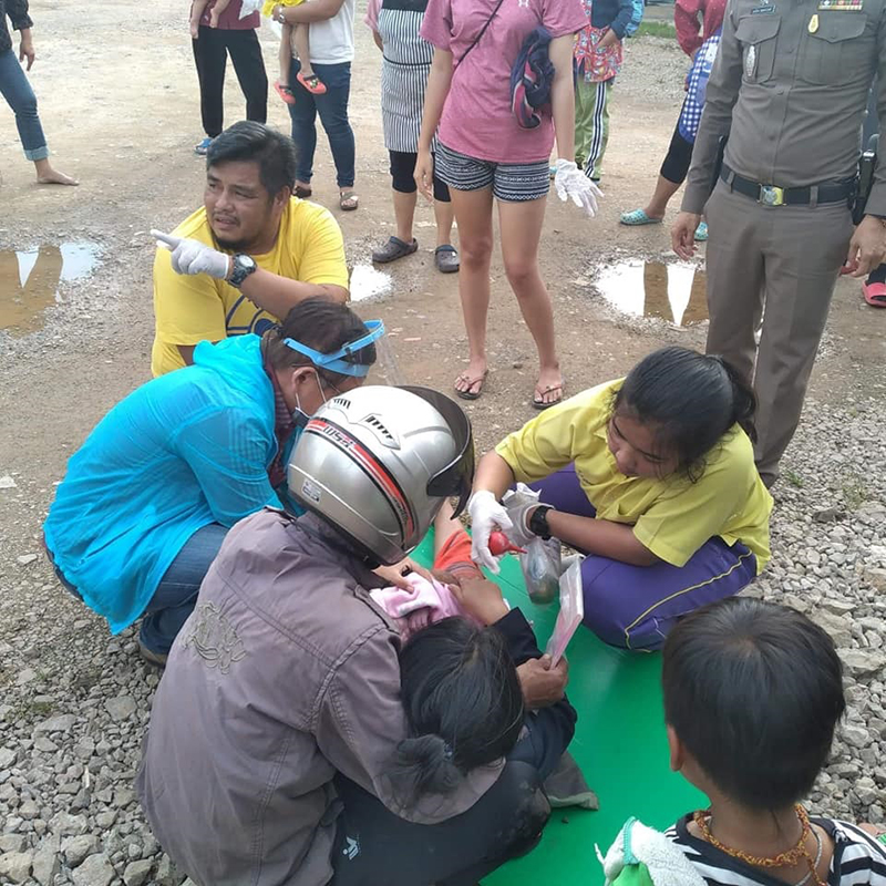 น้องมิ้นต์ สุดยอดเด็ก ม.6 ใช้ความชอบต่อยอด ช่วยทำคลอดสาวกะเหรี่ยง คนชมสนั่น ! น้องมิ้นต์ สุดยอดเด็ก ม.6 ใช้ความชอบต่อยอด ช่วยทำคลอดสาวกะเหรี่ยง คนชมสนั่น !