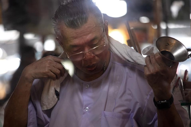 เสี่ยราดหน้าพันล้าน เล่าทั้งน้ำตา ชนะคดีศึกสายเลือด แต่พี่น้องไม่จ่ายชดเชย - พ้อ ผิดที่ไว้ใจ เสี่ยราดหน้าพันล้าน เล่าทั้งน้ำตา ชนะคดีศึกสายเลือด แต่พี่น้องไม่จ่ายชดเชย - พ้อ ผิดที่ไว้ใจ