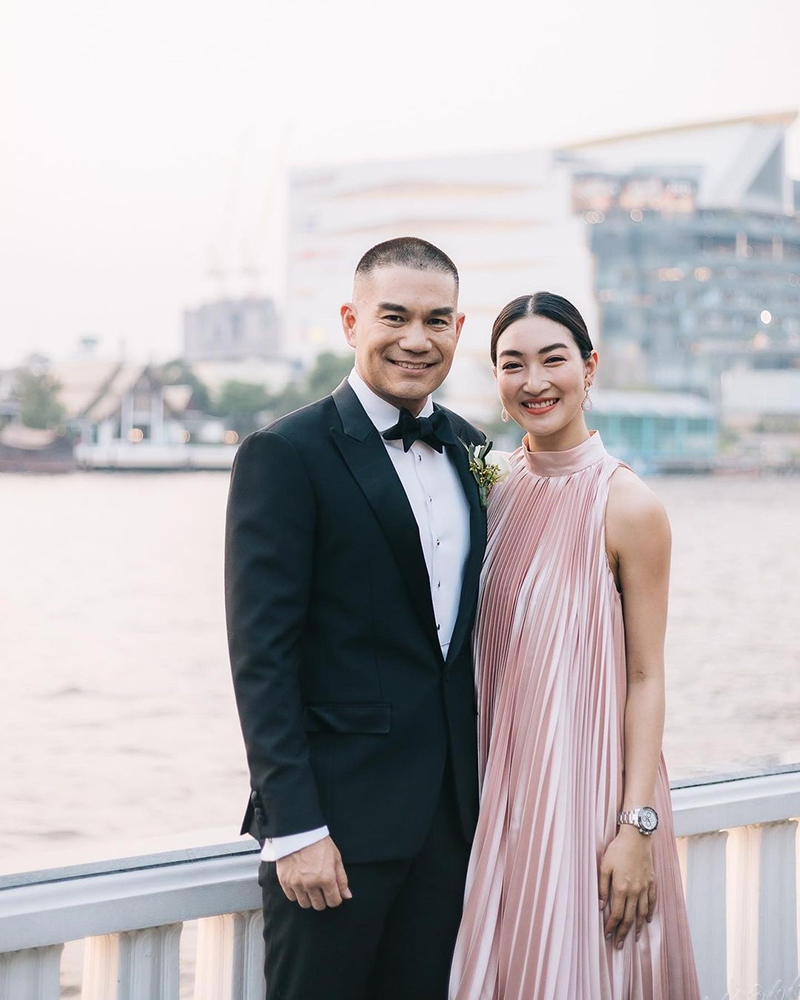 ตำรวจปลอมตัวเป็นไรเดอร์จับคนร้าย พีคมาก ! ถอดหน้าออกมา เป็นหวานใจดาราคนนี้ ตำรวจปลอมตัวเป็นไรเดอร์จับคนร้าย พีคมาก ! ถอดหน้าออกมา เป็นหวานใจดาราคนนี้