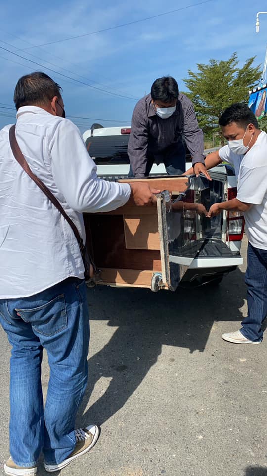 คนระยองไม่ทน เจ้าหน้าที่ไม่จัดการบ่อน เลยจัดการกันเอง ยกตู้สล็อต-ตู้ม้า ไปทิ้งเรียบ คนระยองไม่ทน เจ้าหน้าที่ไม่จัดการบ่อน เลยจัดการกันเอง ยกตู้สล็อต-ตู้ม้า ไปทิ้งเรียบ