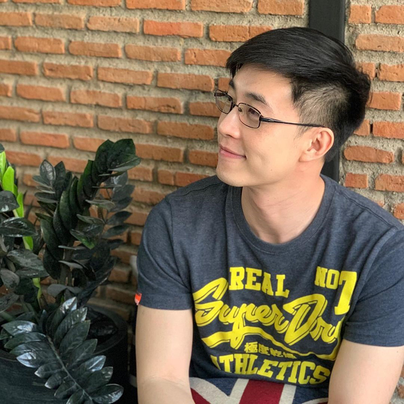 ดราม่า ! ไก่ ภาษิต รายงานข่าว ลุงตู่ถูกทำร้าย แต่หลุดขำเพราะชื่อละม้าย.. !? ดราม่า ! ไก่ ภาษิต รายงานข่าว ลุงตู่ถูกทำร้าย แต่หลุดขำเพราะชื่อละม้าย.. !?