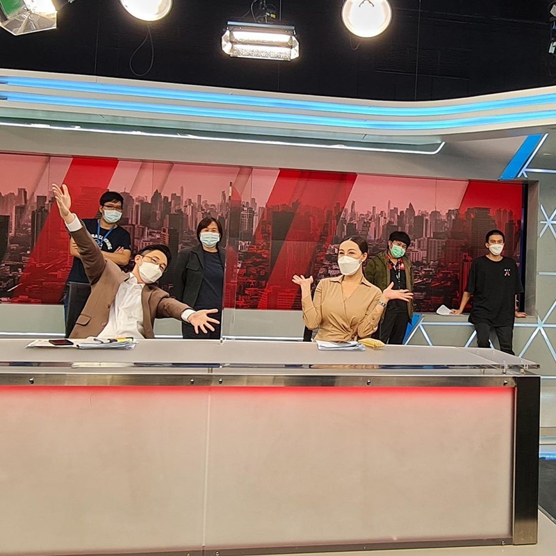 ดราม่า ! ไก่ ภาษิต รายงานข่าว ลุงตู่ถูกทำร้าย แต่หลุดขำเพราะชื่อละม้าย.. !? ดราม่า ! ไก่ ภาษิต รายงานข่าว ลุงตู่ถูกทำร้าย แต่หลุดขำเพราะชื่อละม้าย.. !?