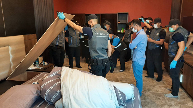 บุกรวบ หลงจู๊สมชาย เจ้าพ่อบ่อนระยอง ต้นเรื่องบ่อนโควิด - ว่อนภาพรู้จักนักการเมืองดัง บุกรวบ หลงจู๊สมชาย เจ้าพ่อบ่อนระยอง ต้นเรื่องบ่อนโควิด - ว่อนภาพรู้จักนักการเมืองดัง