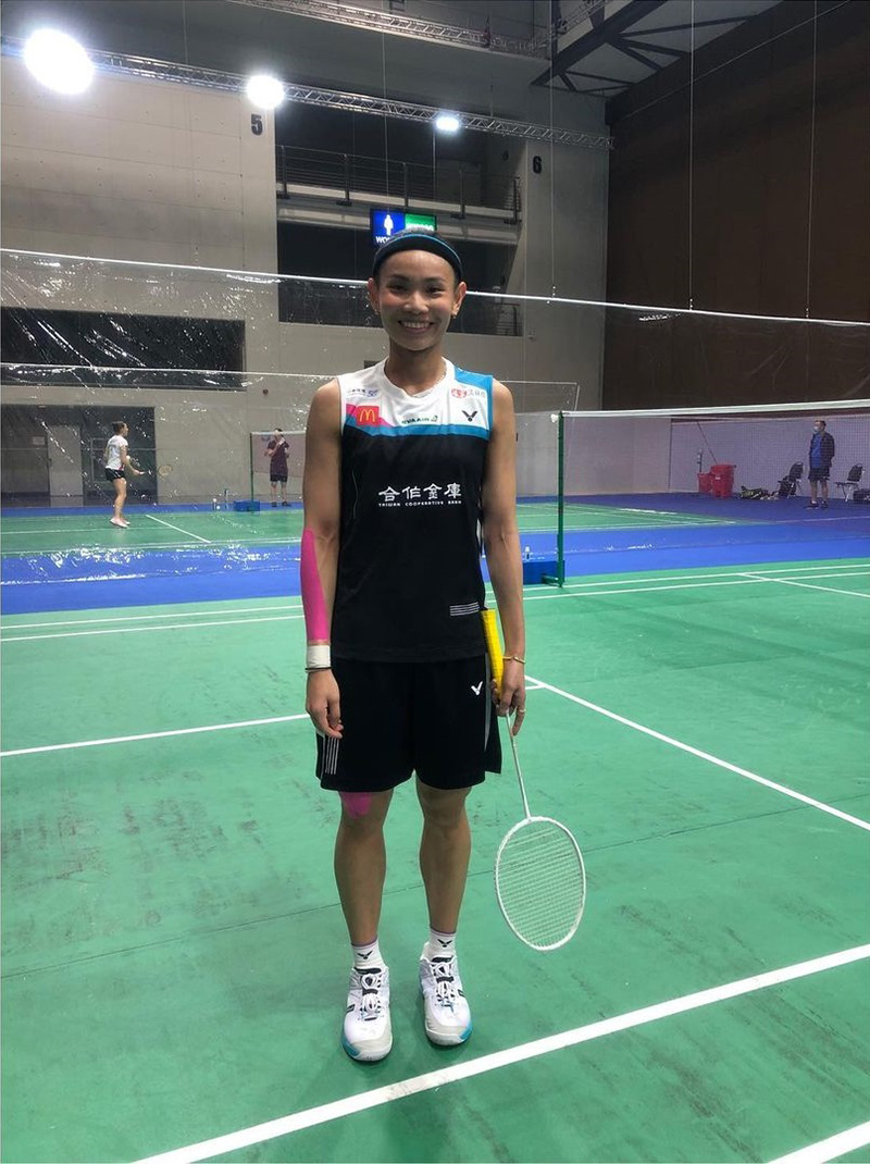 นักแบดมินตัน บินไปแข่งโอลิมปิกด้วยชั้นประหยัด จนท. รัฐนั่งชั้นธุรกิจ คนสาปเพียบ นักแบดมินตัน บินไปแข่งโอลิมปิกด้วยชั้นประหยัด จนท. รัฐนั่งชั้นธุรกิจ คนสาปเพียบ