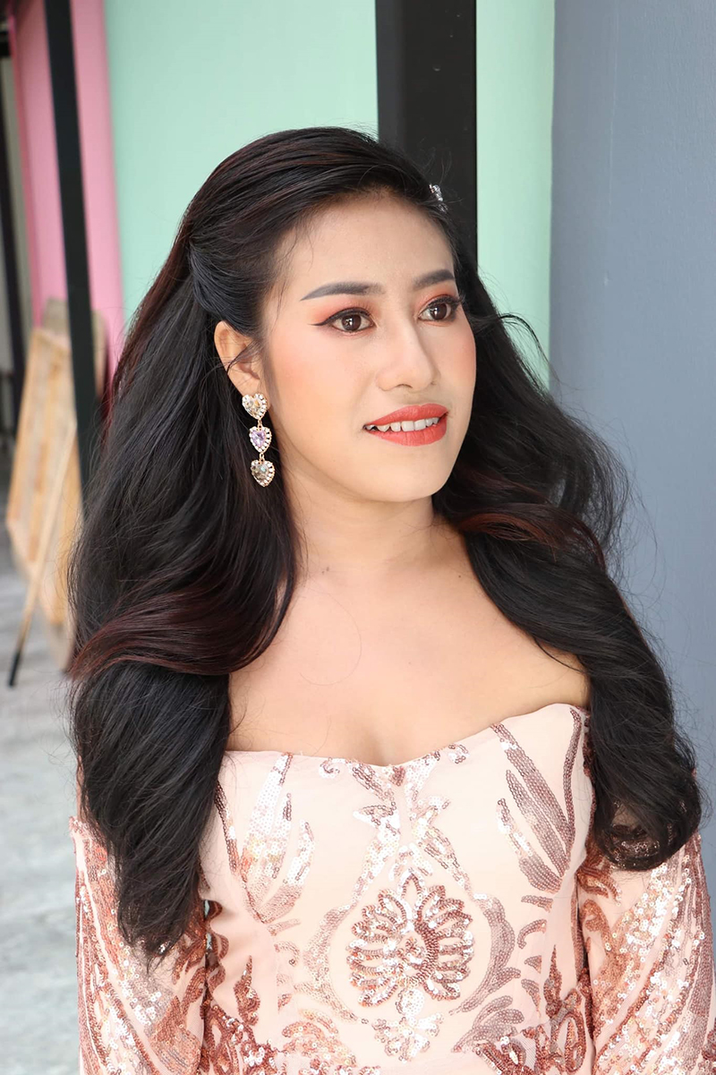 นารา-หนูรัตน์-มัมดิว เจอตำรวจรวบ โดนเอาผิด ม.112 ปมโฆษณา 5.5 ลาซาด้า นารา-หนูรัตน์-มัมดิว เจอตำรวจรวบ โดนเอาผิด ม.112 ปมโฆษณา 5.5 ลาซาด้า