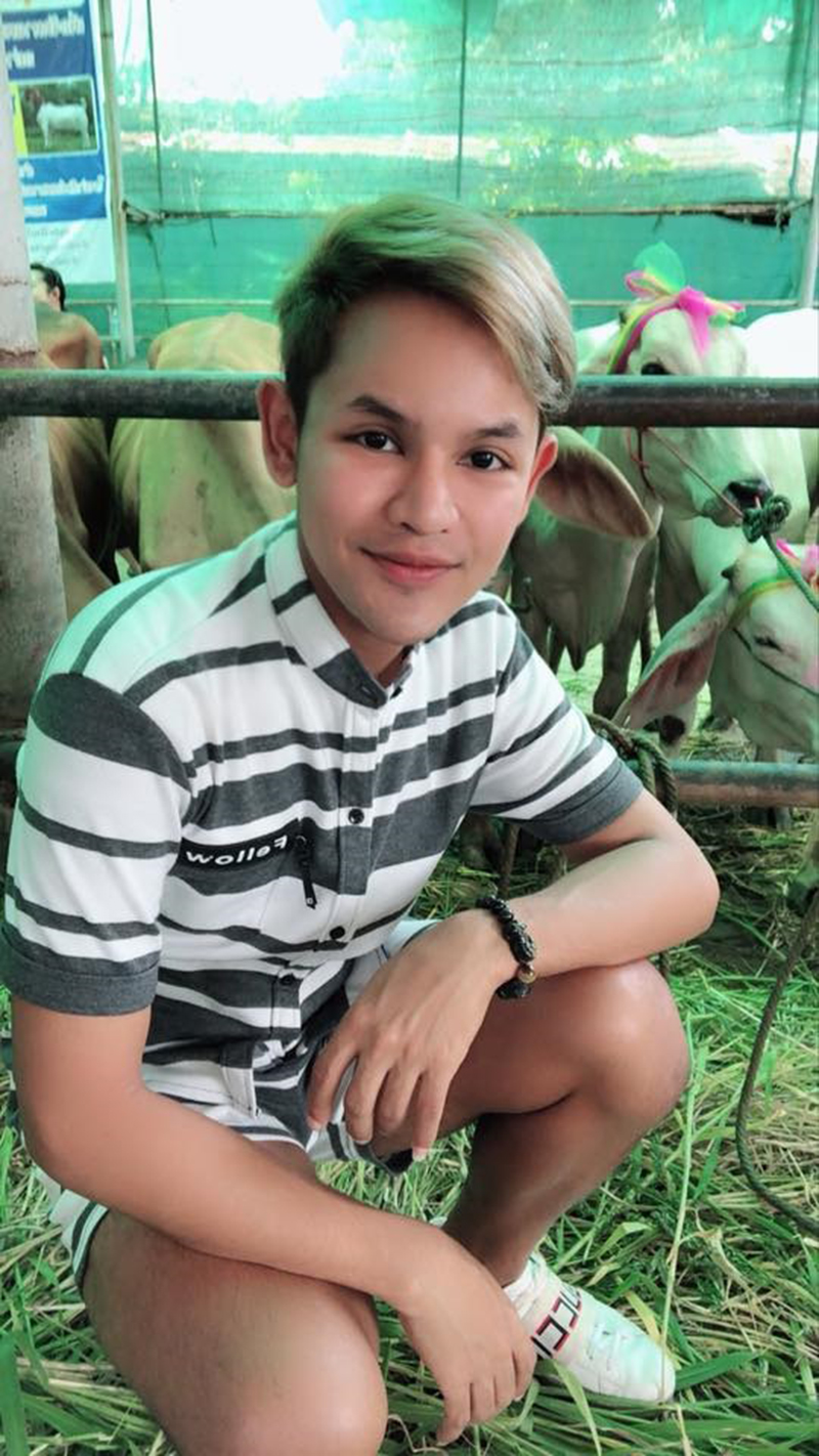 ขนเพชร โชว์กินตุ๊กแกทอด เสียงกรอบลั่นไลฟ์ หน้าอร่อยฟิน เจอจับผิดไม่ยอมกลืน-คายทิ้ง !? ขนเพชร โชว์กินตุ๊กแกทอด เสียงกรอบลั่นไลฟ์ หน้าอร่อยฟิน เจอจับผิดไม่ยอมกลืน-คายทิ้ง !?