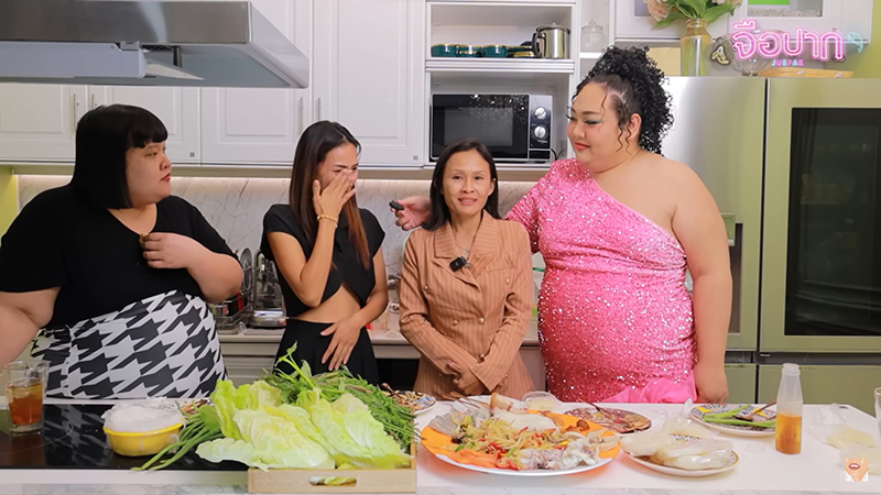 เดือนเพ็ญ เด่นดวง เจ้าของวลี คนจนมีสิทธิ์ไหมคะ เล่าเหตุเลิกเป็นหมอลำ โดนจับได้มีลูก เดือนเพ็ญ เด่นดวง เจ้าของวลี คนจนมีสิทธิ์ไหมคะ เล่าเหตุเลิกเป็นหมอลำ โดนจับได้มีลูก