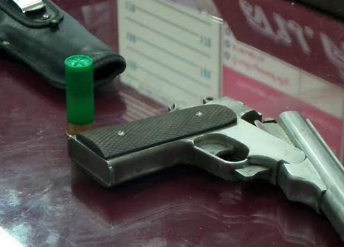 นักเรียนยิง-แทงกันตาย นักเรียนยิง-แทงกันตาย