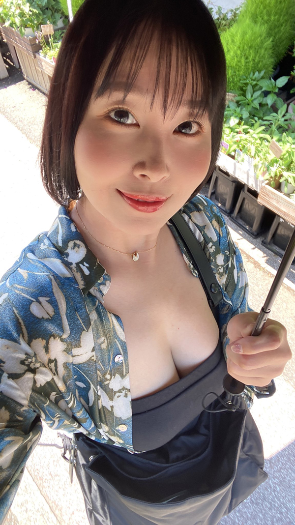 คาวานะ โมโมกะ คาวานะ โมโมกะ