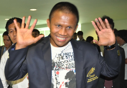 บัวขาว ป.ประมุข หรือ สมบัติ บัญชาเมฆ