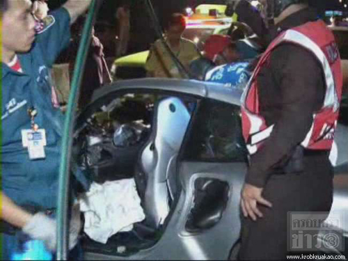 ปอร์เช่ชนฟอร์จูนเนอร์