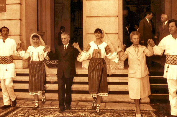 รวม 7 ผู้นำคลั่งที่สุดในประวัติศาสตร์โลก รวม 7 ผู้นำคลั่งที่สุดในประวัติศาสตร์โลก