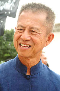 จำลอง ศรีเมือง