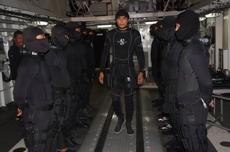 รหัสโลกันตร์