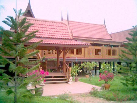 บ้านแสงโสม