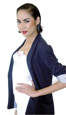 เข็ม รุจิรา ช่วยเกื้อ