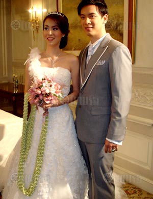 หลุยส์ อัมรินทร์ - จอยซ์ สกุลรัตน์