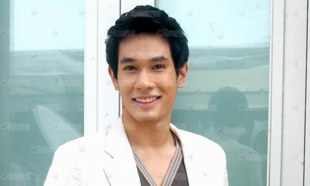 อ๋อม อรรคพันธ์