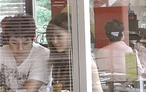 แมน การิน โบวี่ อัฐมา