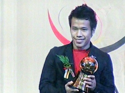 ดัสกร ทองเหลา